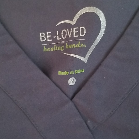 HEALING HANDS SCRUB SET - Picture 3 of 8